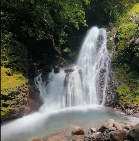 Airterjun Jero Kerti di Dasan Geria, Kec. Lingsar, Lombok Barat, NTB